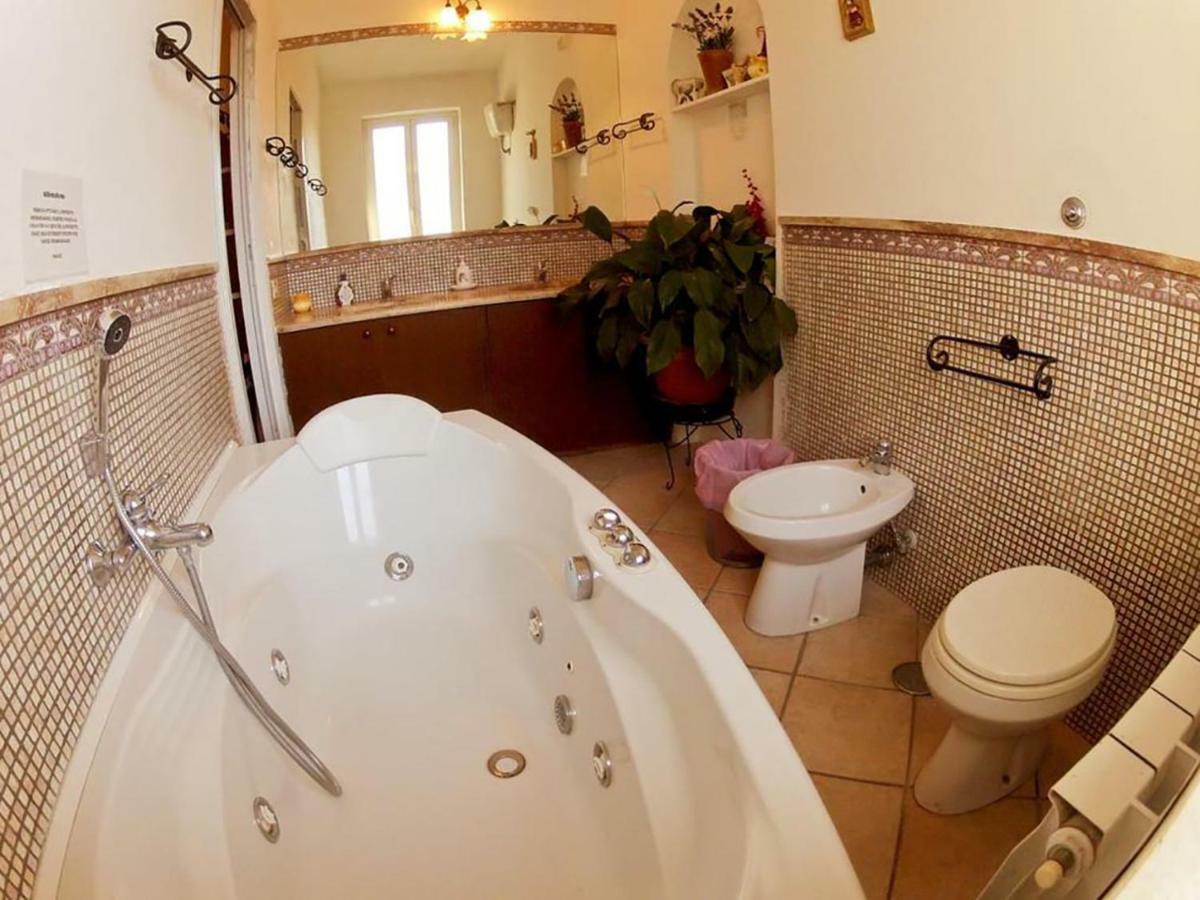 Villa Le Cascatelle à Cerveteri Extérieur photo
